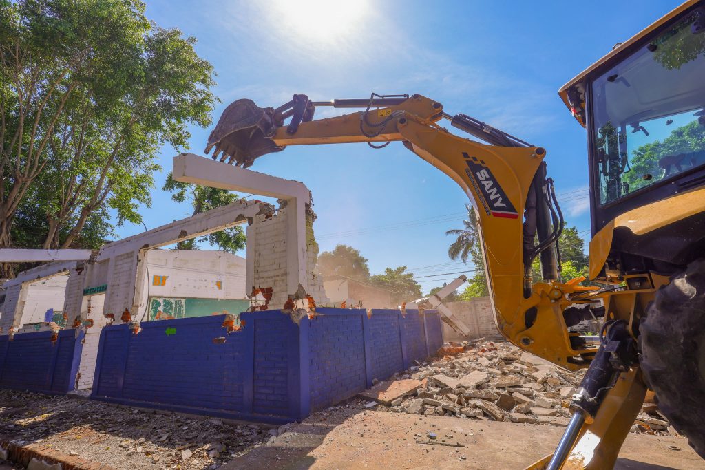 dom-inicia-renovacion-del-centro-escolar-cristobal-colon-sonsonate